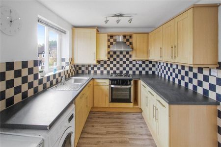 3 bedroom terraced house to rent - Photo 5