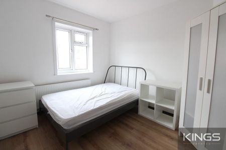 6 bedroom semi-detached house to rent - Photo 4