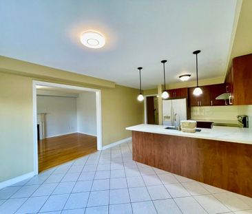 For Lease - 72 Darren Avenue, Whitby, Ontario - Photo 2