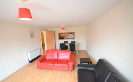 3 bedroom apartment to rent Royal Plaza, Westfield Terrace, Sheffield - Photo 5