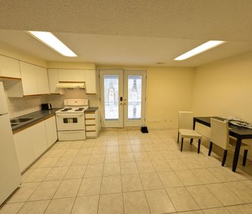 For Lease - 26 Ashglen Court, Toronto, Ontario - Photo 5