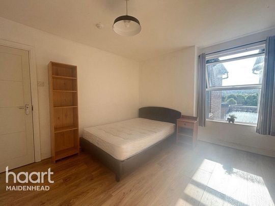 1 bedroom in a house share to rent - Photo 1