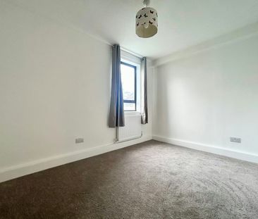 Apartment to rent on - Photo 3