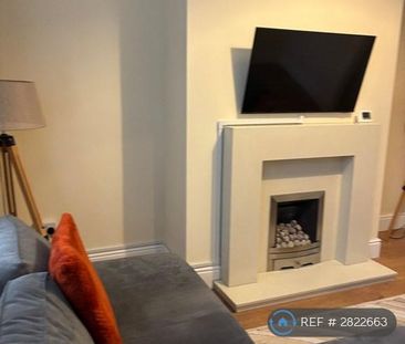 2 bedroom terraced house to rent - Photo 3