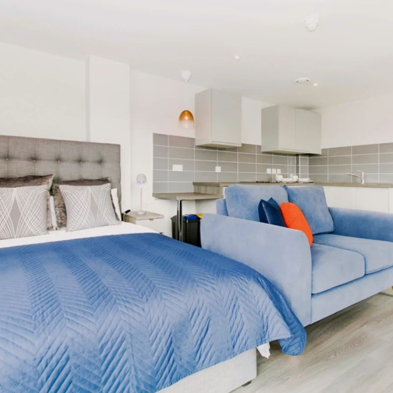 Essential Studio - Photo 1