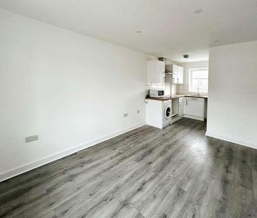 Fonmon Crescent, Cardiff, CF5 - Photo 2