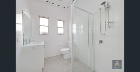 Fresh, Modern & Convenient – The Perfect Family Home - Photo 5