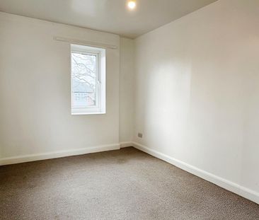 Elm Lane, Sheffield, S5 7TW - Photo 3