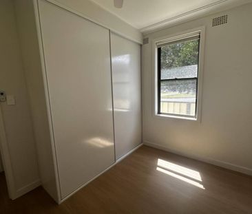 RENOVATED 3 BEDROOM HOME! - Photo 3