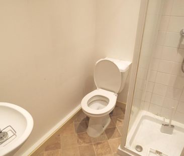 2 bedroom end of terrace house to rent - Photo 5