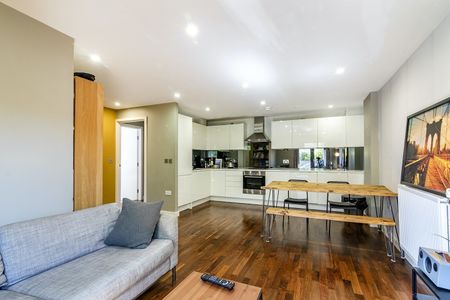 2 Bed Flat, Dalston, E8 - Photo 2