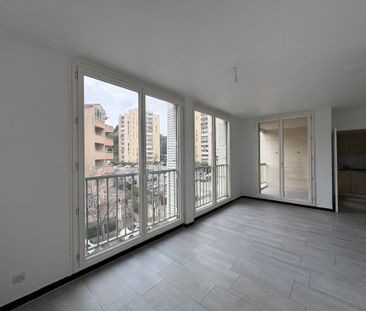 Location Appartement 3 pièces 62m² AUBAGNE 13400 - Photo 3