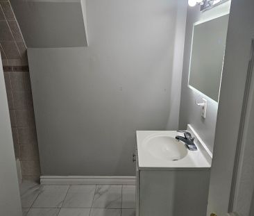 For Lease - 1796 Silver Maple Drive Unit# Lower, Pickering, Ontario - Photo 3