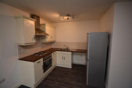 2 bed Flat for Rent - Photo 4