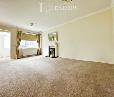 2 bedroom bungalow to rent 16 St. Clements Way, Brundall, Norwich, ... - Photo 5
