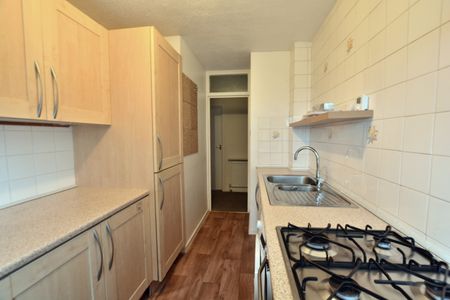 2 bedroom apartment to rent - Photo 5