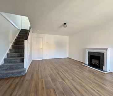 4 bedroom semi-detached house to rent - Photo 1