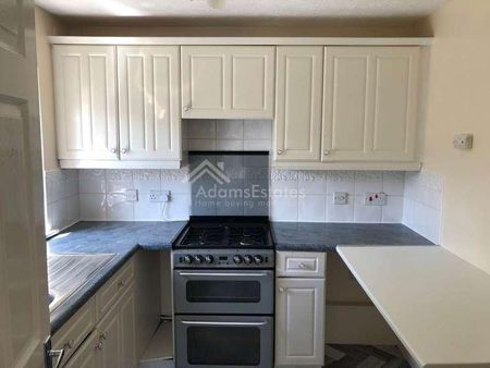 Wormalds View, Dewsbury, WF12 - Photo 2