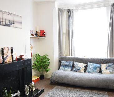 1 Bed Flat, Junction Road, RG1 - Photo 1