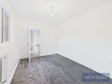 1 bedroom Flat To Let - Photo 5