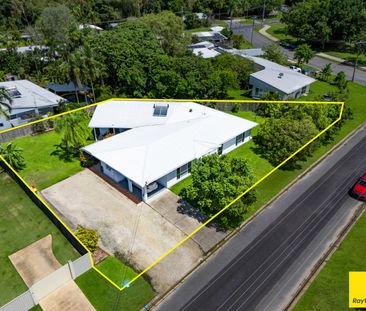 LARGE UNFURNISHED FAMILY HOME ONLY 1KM FROM THE BEACH! - Photo 3