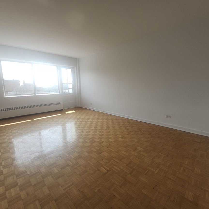 2300 Rue Saint Mathieu, #1608 - Photo 1