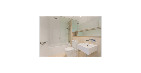 HUGE 3 Bed + Study. Resort Living. Great condition. - Photo 2