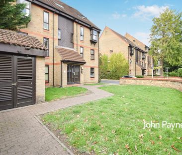 Flat to rent - Vanbrugh Park Road West, London, SE3 - Photo 6
