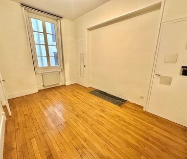 Location Appartement 2 pièces 60m² LYON 6ème - Photo 3