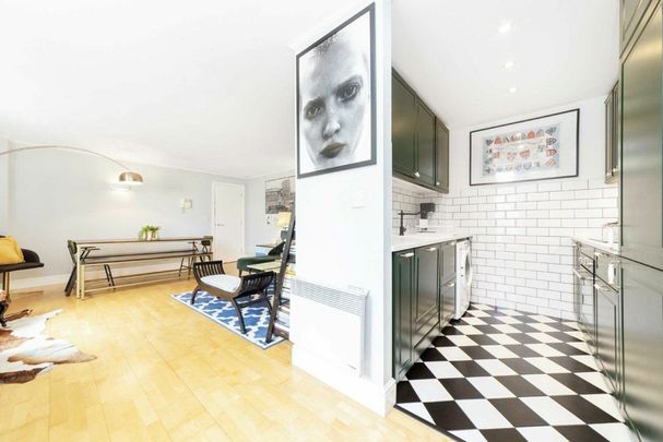 Commercial Road, Aldgate, E1 - Photo 1