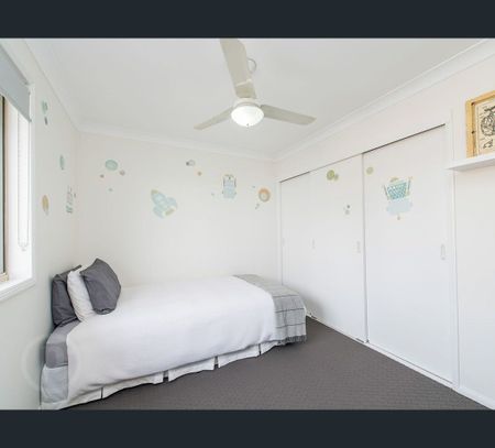 2/754 Wynnum Road, Morningside, Qld 4170 - Photo 2