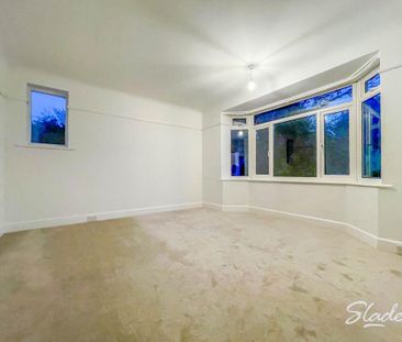 5 bedroom detached bungalow to rent - Photo 3