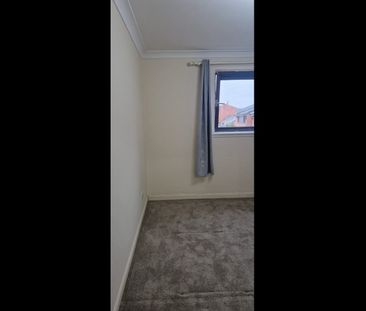 2 Bed Flat, Muirend Avenue, G44 - Photo 3