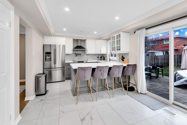 For Lease - 119 Mccabe Crescent Unit# Main & 2nd, Vaughan, Ontario - Photo 1