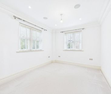 5 bedroom detached house to rent - Photo 3