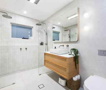 4 Unley Place, Robina QLD 4226 - House For Rent | Domain - Photo 5