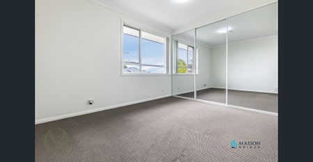 Contemporary 5 Bedroom Duplex, Quiet and Convenient Position - Photo 5