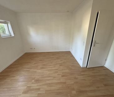 Modernisiertes 1-Zimmerapartment in Mann ... - Photo 5