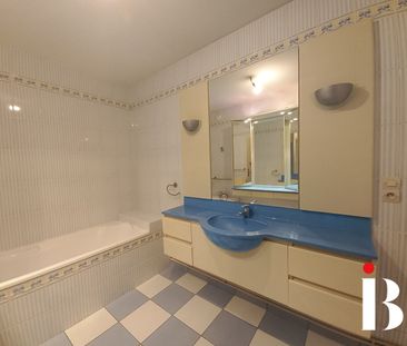 Location Appartement 5 pièces 104m² ST HERBLAIN 44800 - Photo 4
