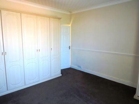 North Road, Chesterfield - Photo 4