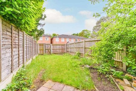 St James Road, Sutton, SM1 - Photo 4