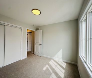 For Lease - 271 BANKSIDE Way, Barrhaven, Ontario - Photo 6