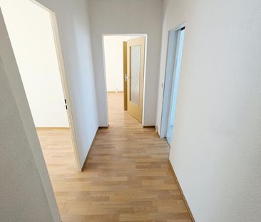 ++ einziehen & wohlfühlen - schicke 3-Raum Wohnung mit Tageslichtba... - Photo 1