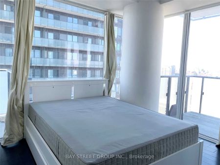 1080 Bay Street #4008 - Photo 3