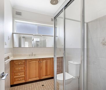 Neat as a Pin - Photo 2