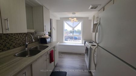For Lease - 43 Taunton Road Unit# 48, Oshawa, Ontario - Photo 2