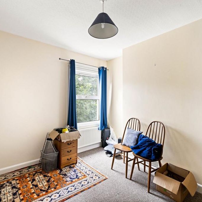 3 bedroom end of terrace house to rent - Photo 1