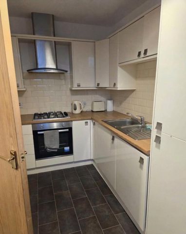 2 bedroom apartment to rent - Photo 2
