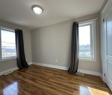 For Lease - 899 Lakeshore Road Unit# Upper, Mississauga, Ontario - Photo 5