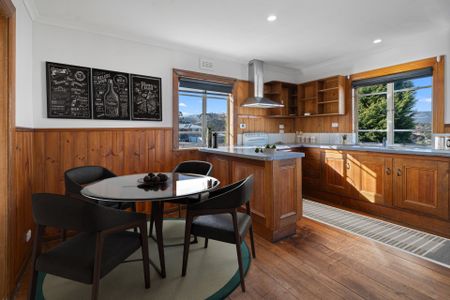 Charming 3-Bed Home in Bridgewater - Photo 4
